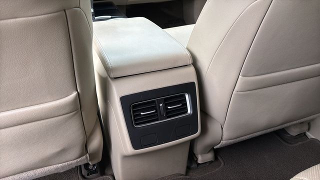 Used 2016  Acura Base image 23
