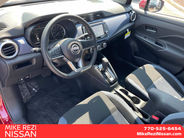 2024 Nissan Versa 1.6 SV 9