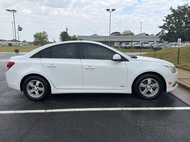 Used 2013 White Chevrolet 1LT image 2