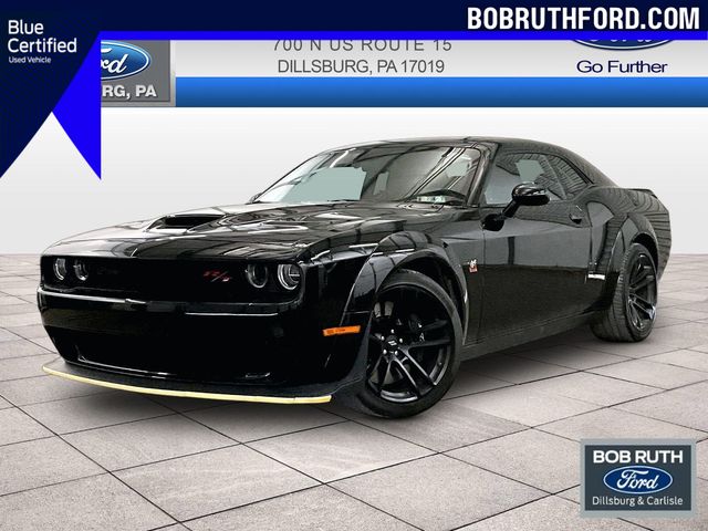 Pitch Black Clearcoat 2022 Dodge Challenger R/T Scat Pack Widebody RWD Coupe Rear-Wheel Drive 6-Speed Manual