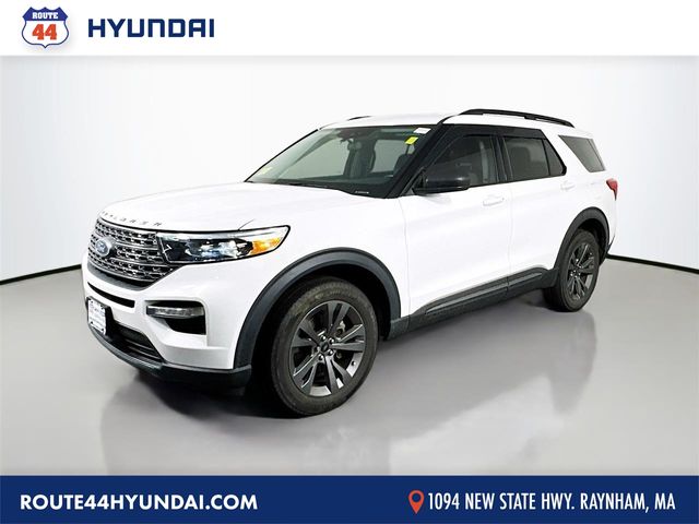Oxford White 2021 Ford Explorer XLT AWD SUV / Crossover All-Wheel Drive Automatic