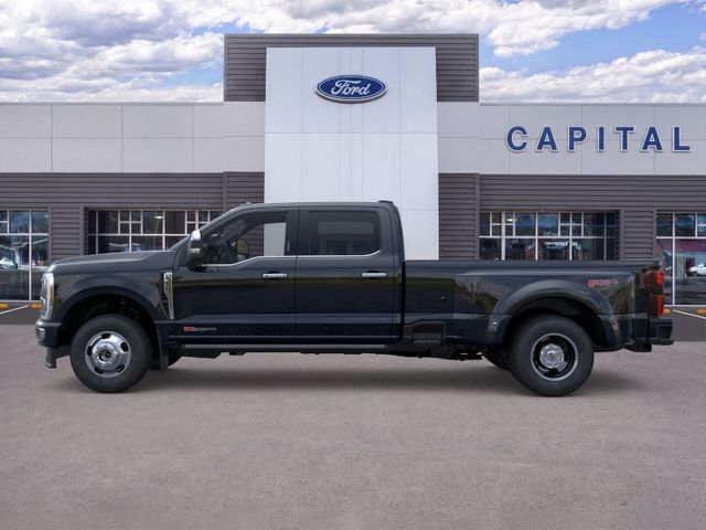 New 2026 Black Ford Platinum image 3