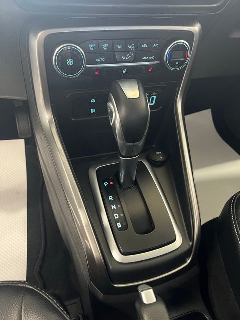 2020 Ford EcoSport SES photo