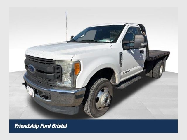 Oxford White 2017 Ford F-350 Super Duty Chassis XL DRW 4WD Pickup Truck Four-Wheel Drive 6-Speed Automatic