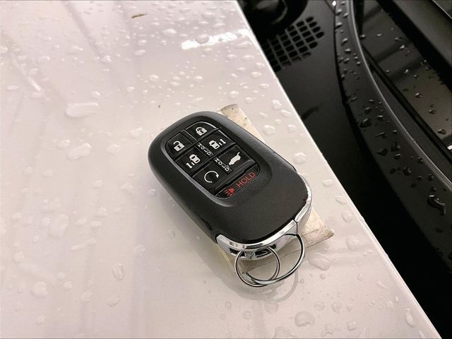 2025 Honda Odyssey EX-L White at Honda North