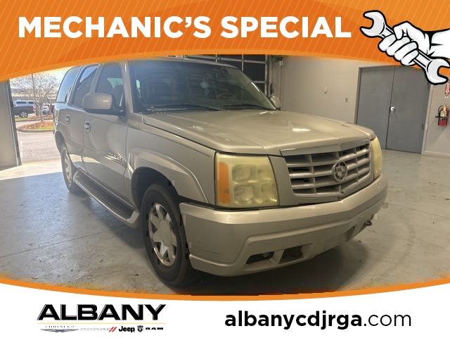 2004 Cadillac Escalade RWD