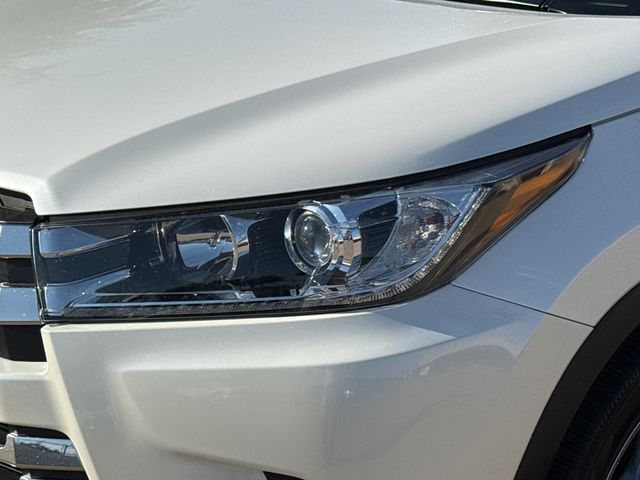 Used 2019 Toyota Highlander SUV