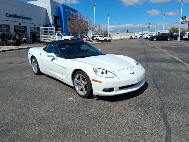 Arctic White 2005 Chevrolet Corvette Convertible RWD Convertible Rear-Wheel Drive 4-Speed Automatic Overdrive