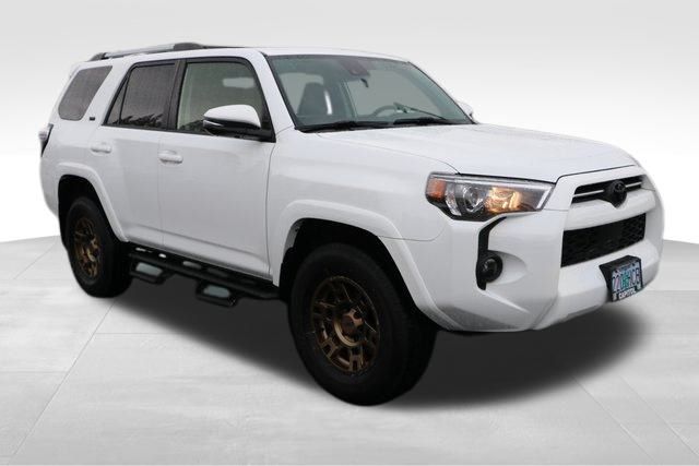 2022 Toyota 4Runner SR5 Premium 18