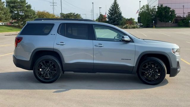 2023 GMC Acadia SLE 9