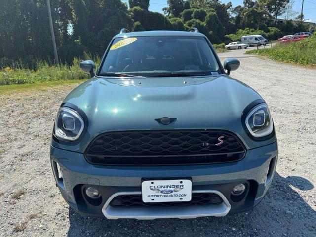 Used 2024 Green MINI Iconic image 2