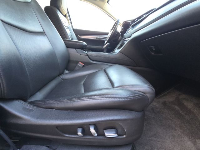 2019 Cadillac XT5 Premium Luxury:B01741A