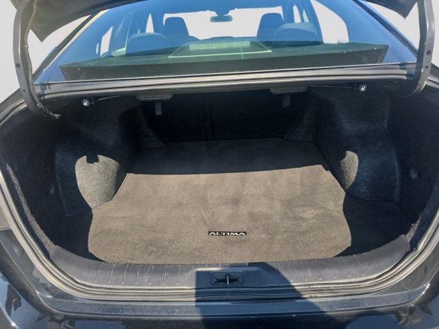 Used 2025 Nissan Altima Sedan
