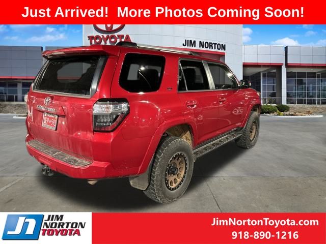 2020 Toyota 4Runner SR5 5