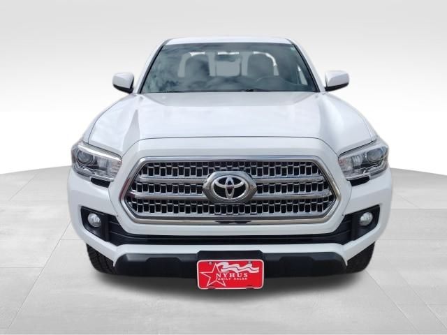 2017 Toyota Tacoma TRD Off-Road photo