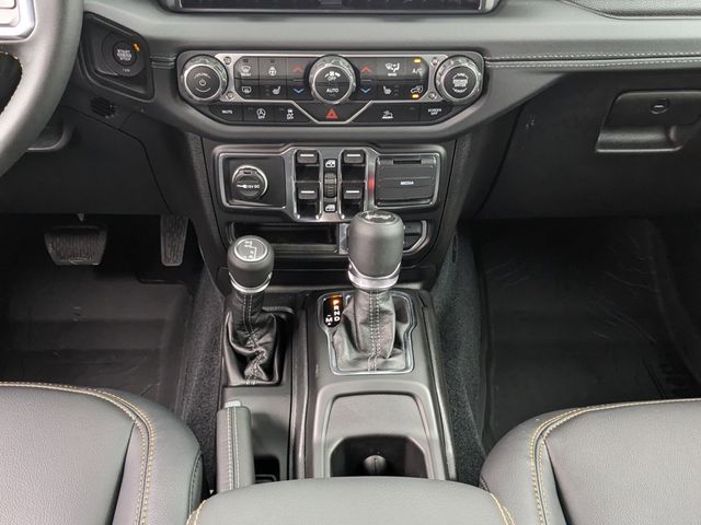 2024 Jeep Wrangler 4-Door Sahara 4x4