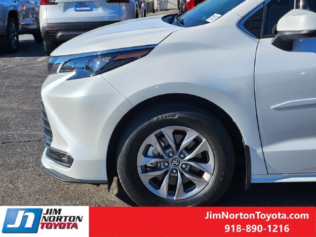 Used 2025 Toyota Sienna Van