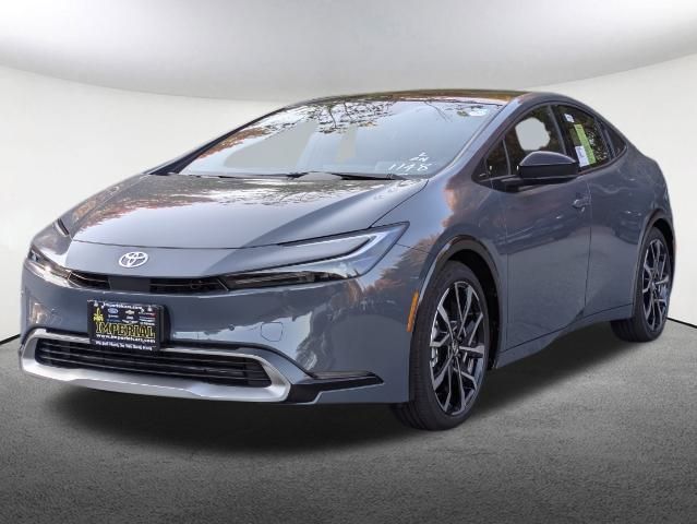 2024 Toyota Prius Prime XSE 10