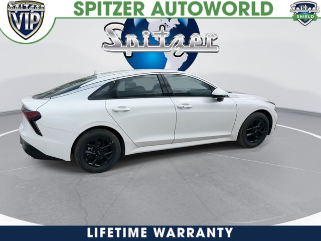 New 2026 White Kia LXS image 10