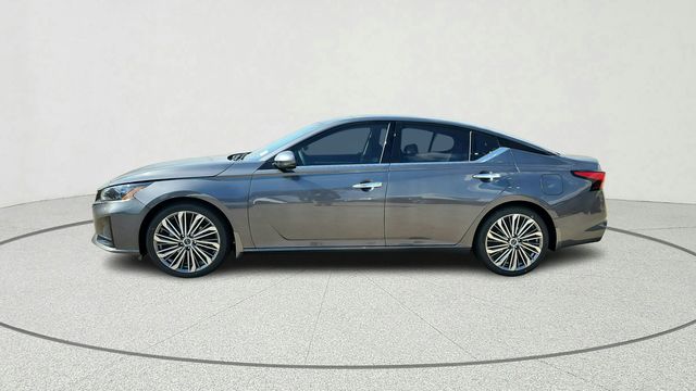 2025 Nissan Altima