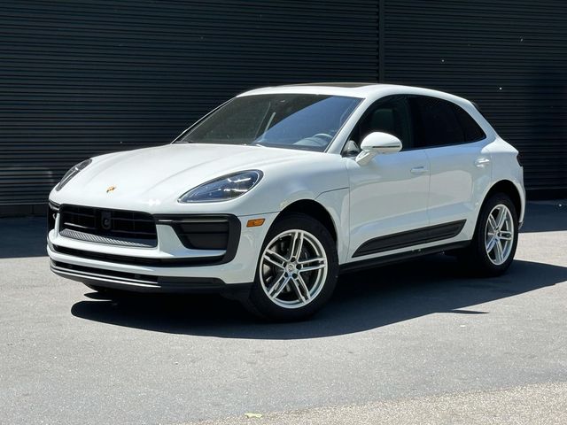 2026 Porsche Macan