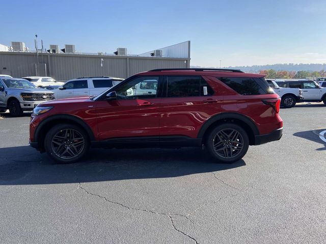 2025 Ford Explorer ST-Line 5