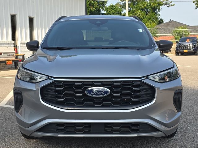 2023 Ford Escape ST-Line:L166580A
