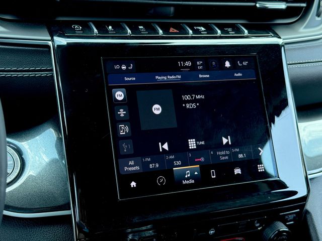 Used 2023 Black Jeep Laredo image 25