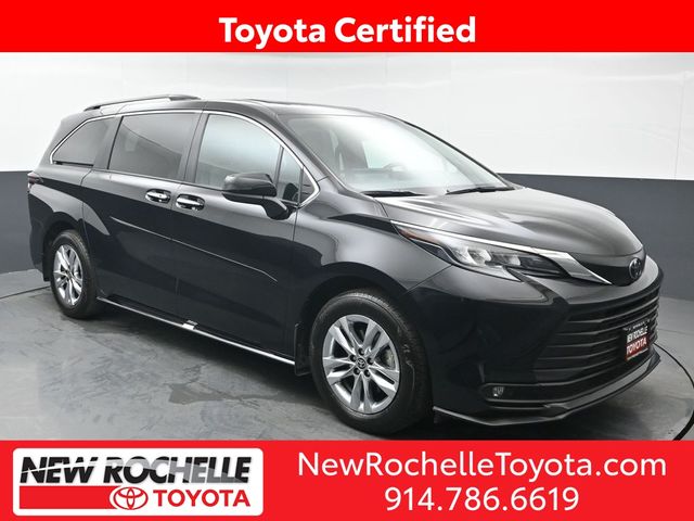Midnight Black Metallic 2026 Toyota Sienna XLE 7-Passenger AWD Minivan All-Wheel Drive Continuously Variable Transmission