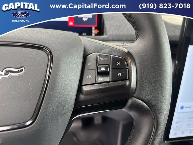 Certified Used 2025 Star White Ford Premium image 24