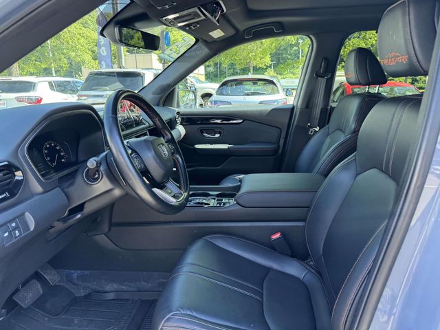 used 2025 Honda Pilot car, priced at $43,135
