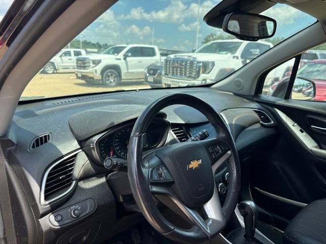 Used 2022 Chevrolet Trax SUV