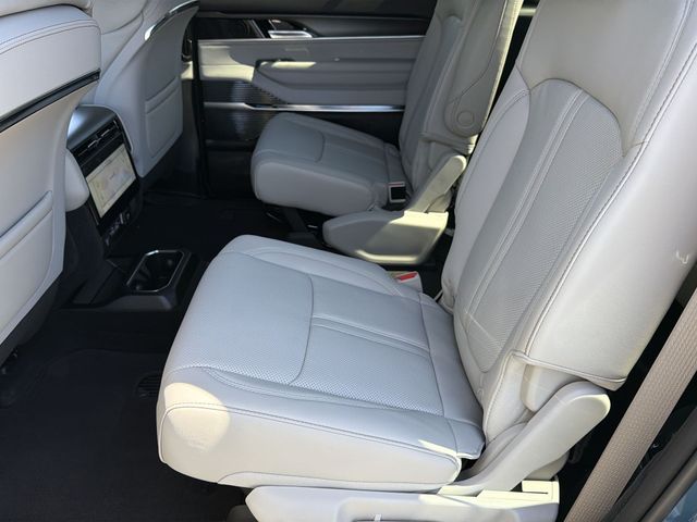 New 2026 Steel Blue Exterior Paint Jeep Summit Obsidian image 20