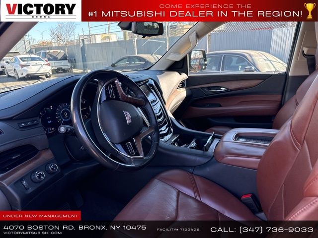 2020 Cadillac Escalade Luxury photo