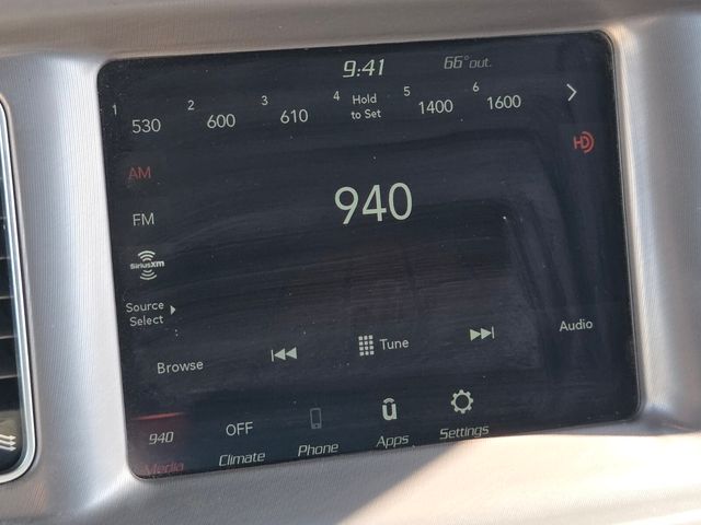 Used 2023 Gray Dodge SXT image 21