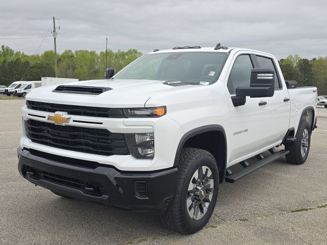 2025 Chevrolet Silverado 2500HD Custom  C02582