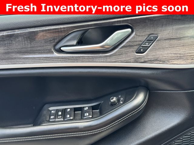 2023 Jeep Grand Cherokee L Limited Gray at Community Kia