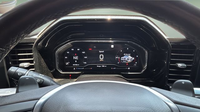 Used 2022 Silver GMC SLT image 15
