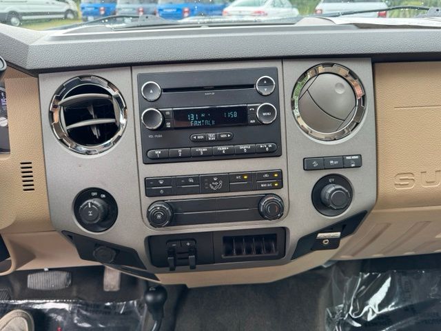 Used 2016 White Ford XLT image 24