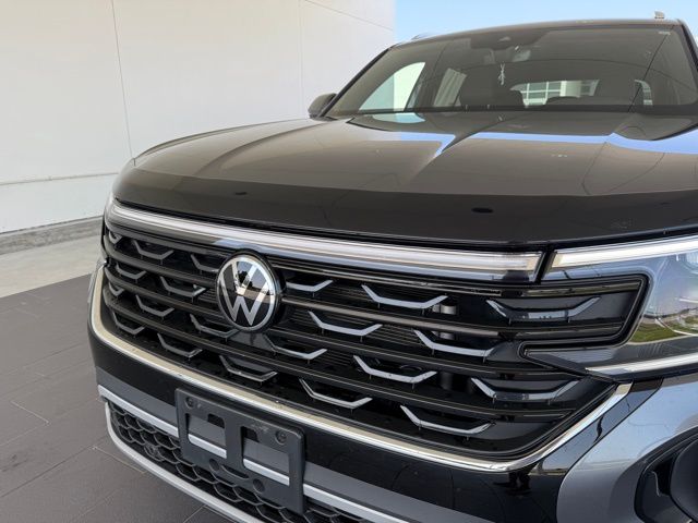 Used 2024 Volkswagen Atlas Cross Sport SE w/Tech with VIN 1V2KE2CA0RC226849 for sale in Diberville, MS
