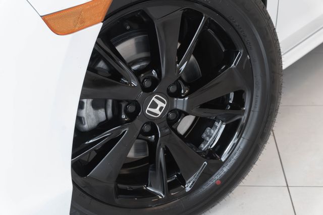Used 2023 Honda Odyssey Van