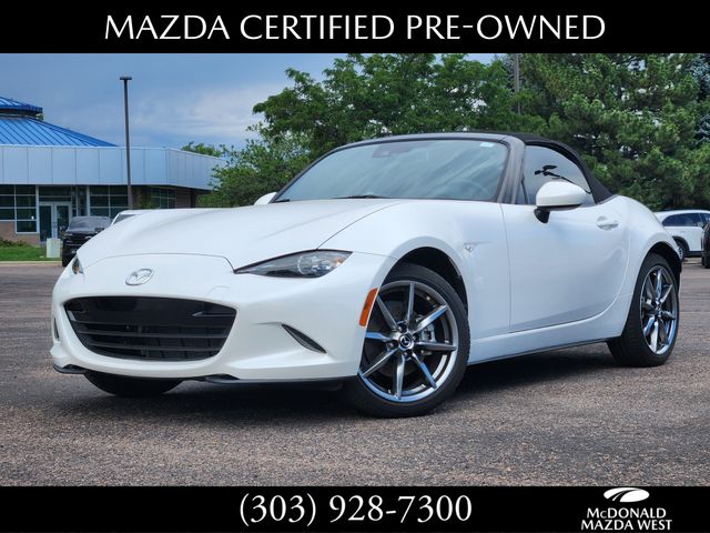 Snowflake White Pearl Mica 2022 Mazda MX-5 Miata Convertible Rear-Wheel Drive 6-Speed Manual