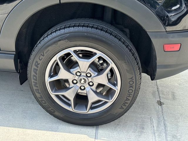 Used 2022 Black Ford Badlands image 4