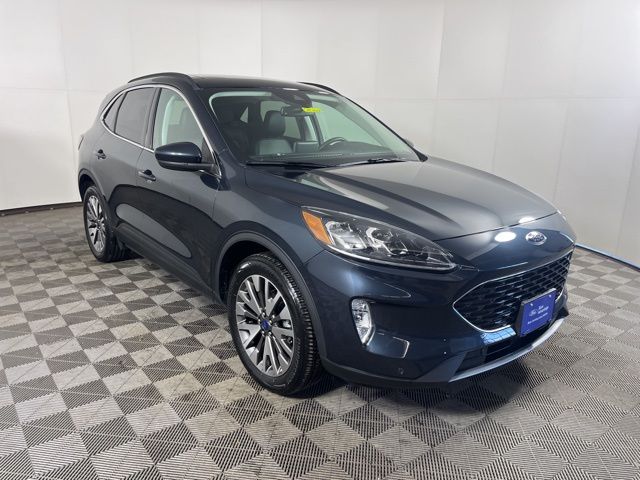 2022 Ford Escape Titanium AWD