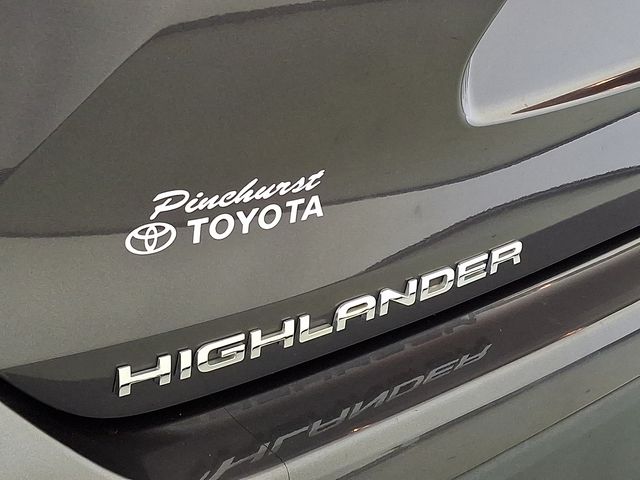 Used 2023 Toyota Highlander SUV