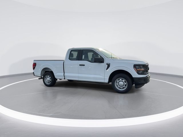 New 2026 Oxford White Ford XL image 9