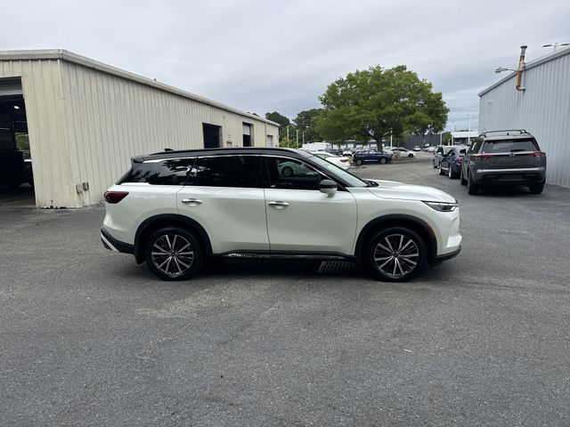 Used 2023 Black INFINITI Autograph image 4