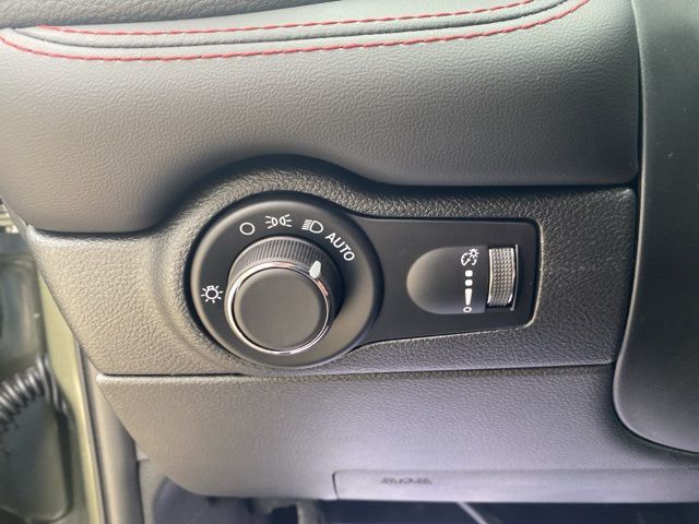 2026 Dodge Durango GT HEMI V8 - Green Machine exterior view 14