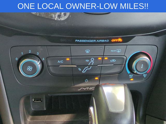 Used 2016 Black Ford SE image 26