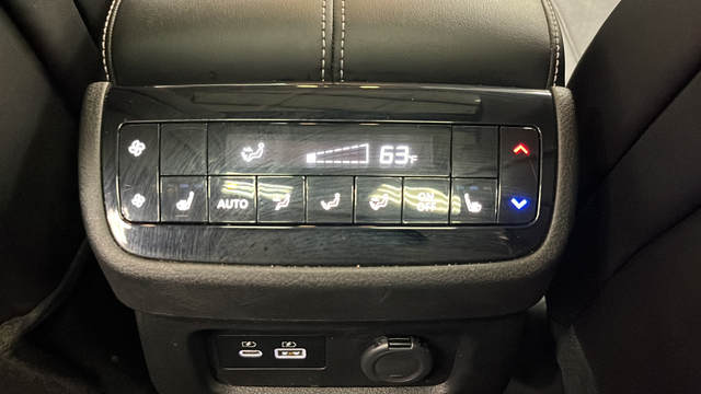 Used 2023 Blue INFINITI LUXE image 33